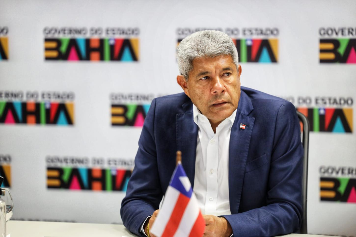 Governador Jerônimo Rodrigues sanciona lei que proíbe nomes ligados à ditadura em equipamentos públicos