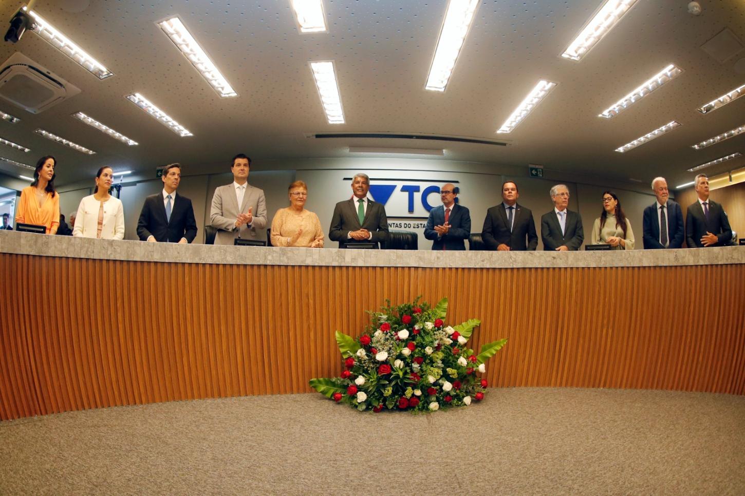 Governador Jerônimo Rodrigues prestigia posse do novo conselheiro do TCE-BA, Josias Gomes