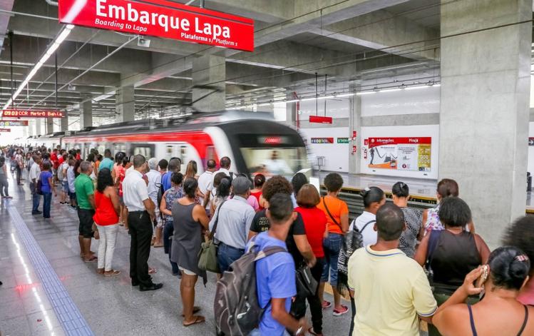 Estação Pirajá recebe ponto de agendamento de consultas e exames para a Feira Março de Todas as Mulheres