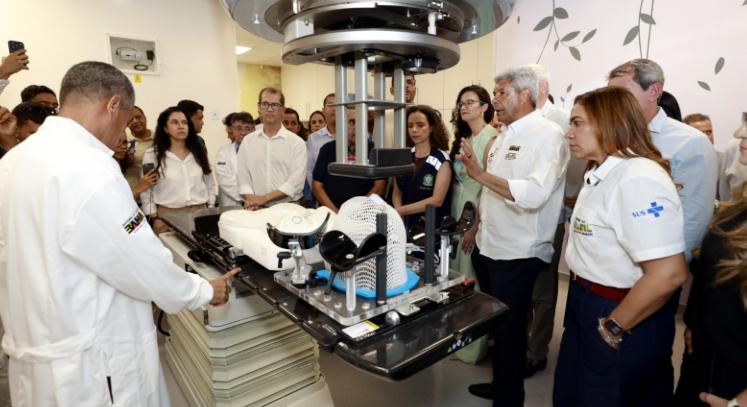 Governo da Bahia entrega serviço de radioterapia e consolida Hospital Estadual Costa das Baleias como referência oncológica no Extremo Sul