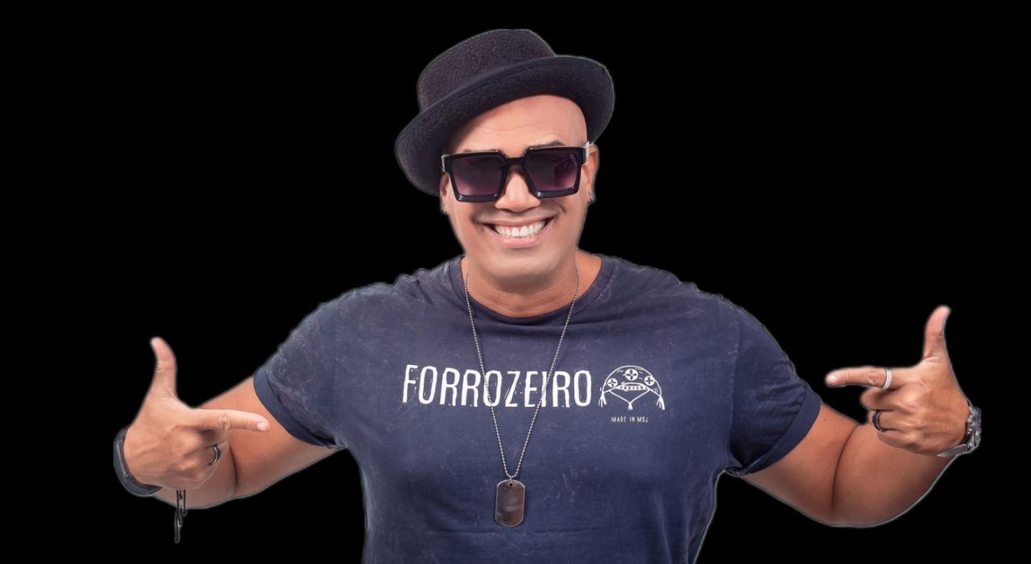 Mister Galiza lança sétimo volume do “Forrógode do Imperador” e celebra trajetória de 34 anos na música