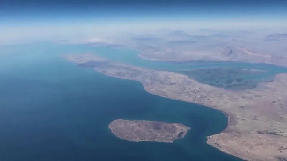 Navio fretado pela Petronas com petróleo do Iraque passa por Ormuz