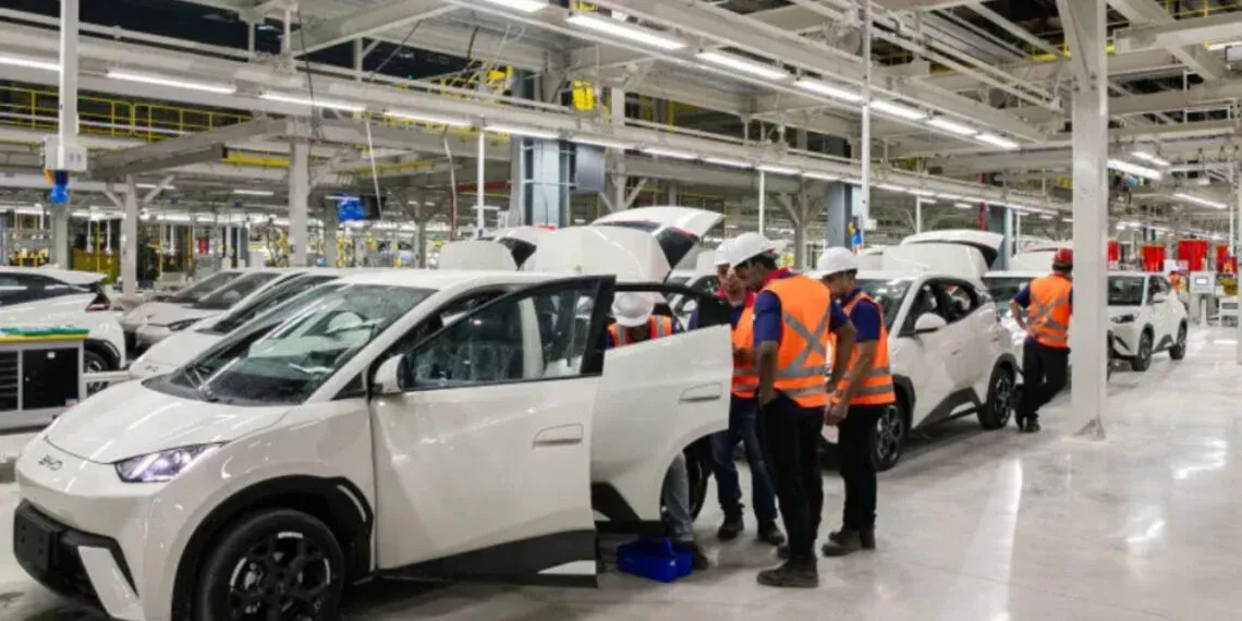 Fábrica da BYD na Bahia já produziu 35 mil carros; veja vagas abertas