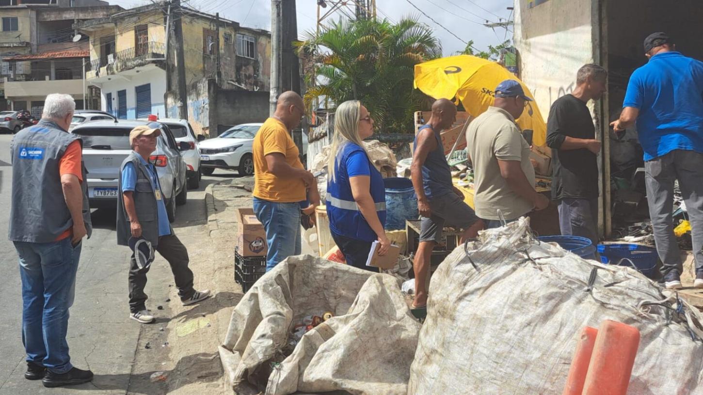 Limpurb apreende veículo em operação contra descarte irregular de resíduos e já autuou mais de 80 casos este ano