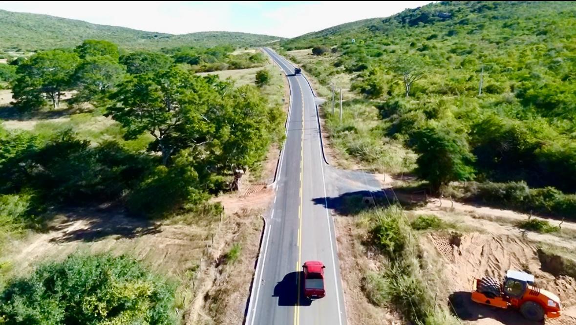 Governo da Bahia realiza obras de Infraestrutura em mais de 8 mil km de rodovias