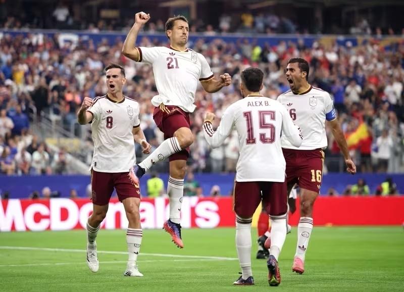 Espanha domina, elimina a França e garante vaga na final da Copa do Mundo