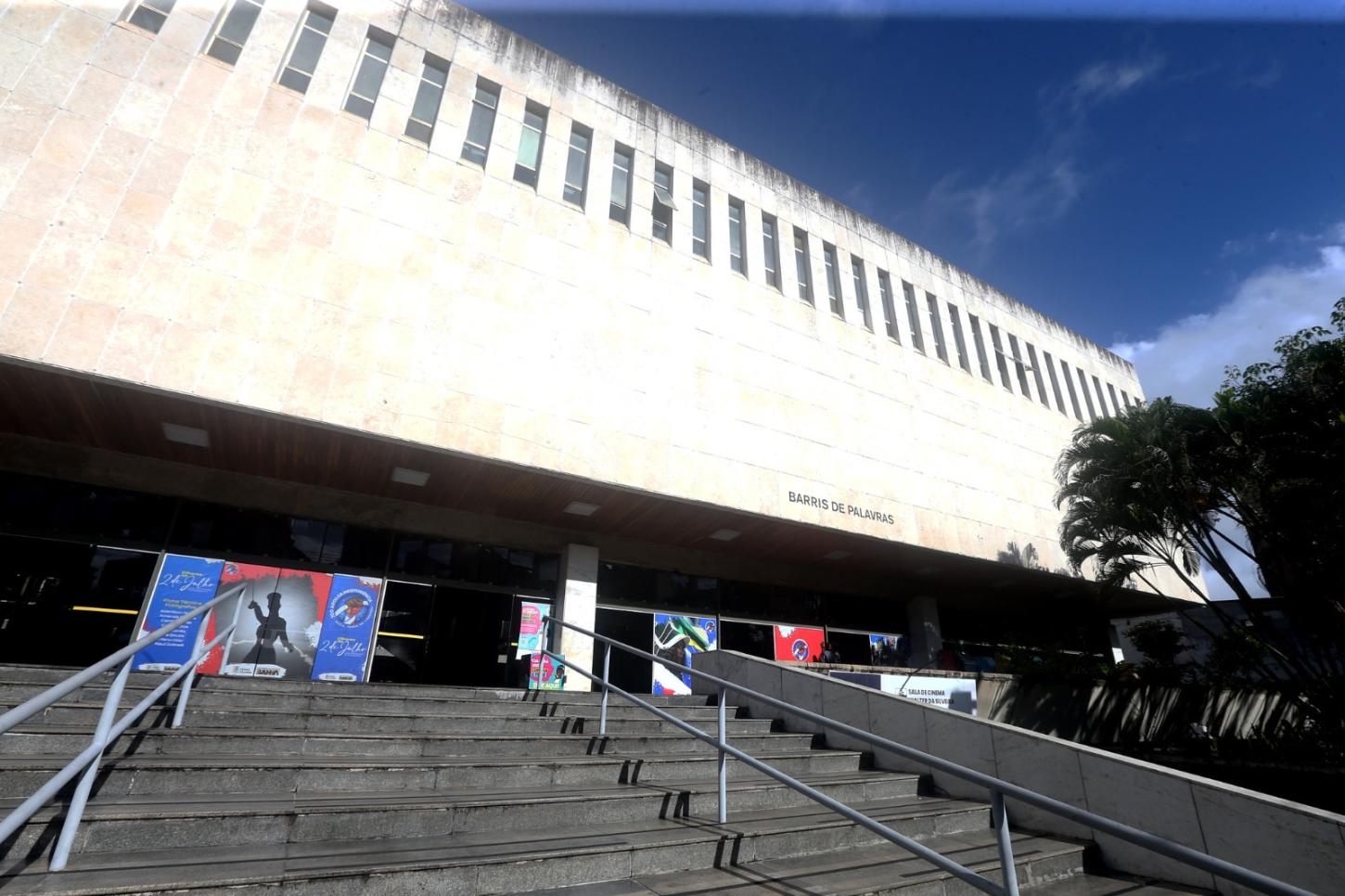 Governo da Bahia anuncia pacote histórico de investimentos em Livro e Leitura na Biblioteca Central, nesta sexta-feira (3)