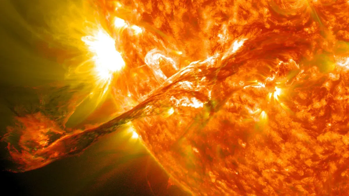 Tempestade solar atinge a Terra hoje com mais força do que o previsto