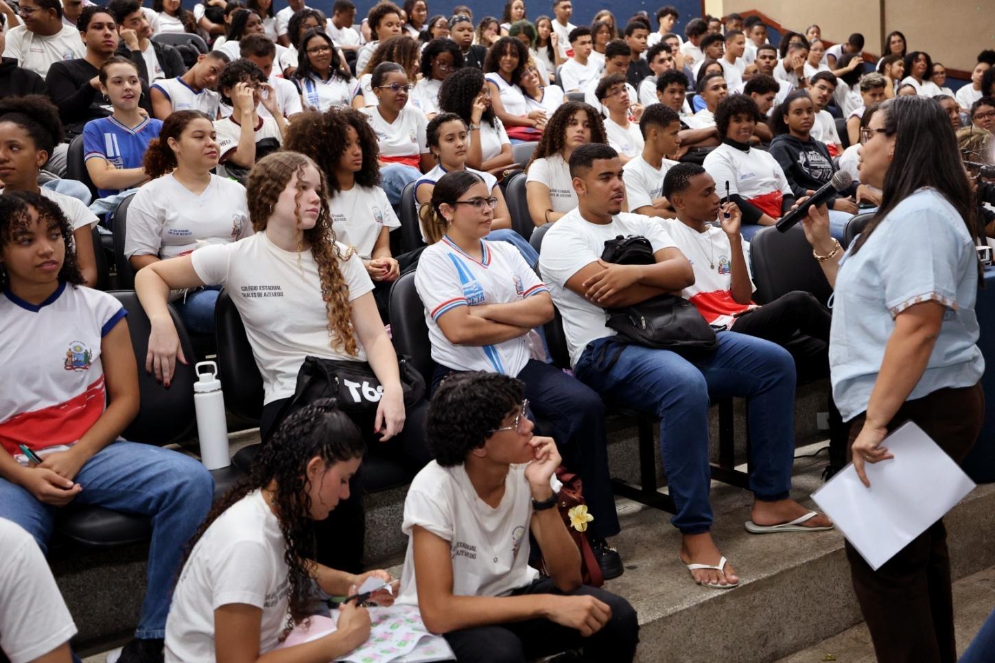 I Circuito Enem mobiliza estudantes de três escolas estaduais em Salvador