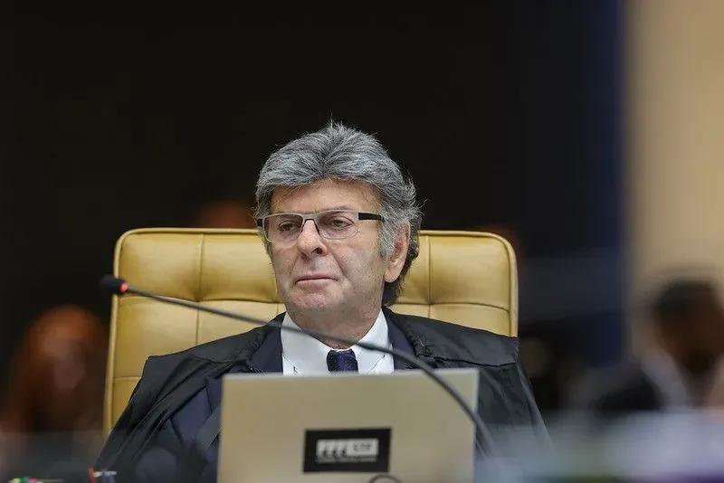Fux susta decisão de Dino e retoma ordem contra fake news sobre Aparecida