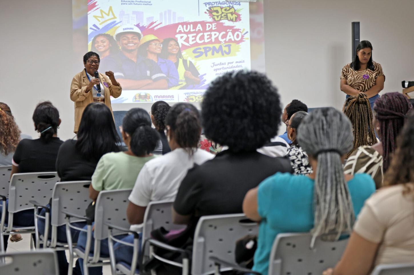 Programa Marias na Construção inicia cursos de formação para 150 mulheres