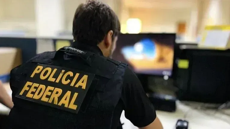 Alas do TSE e do STF desconfiam de investigação por interferência dos EUA