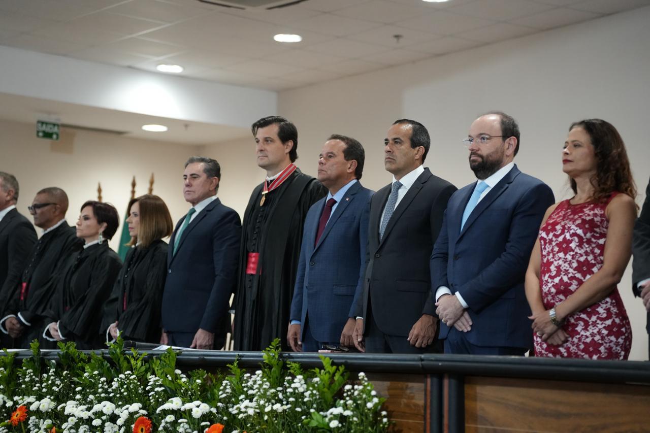 Bruno Reis prestigia posse de novos procuradores de Justiça do MP-BA