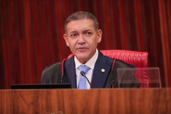 Decisão de Nunes Marques sobre 