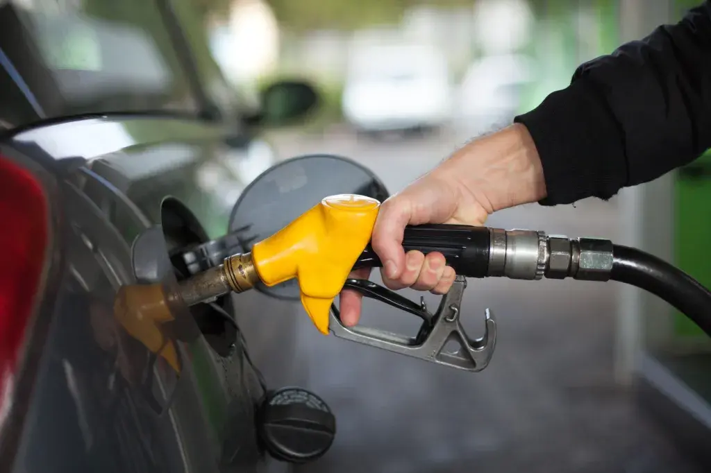 Governo renova subvenção de R$ 2,12 do diesel por mais 30 dias
