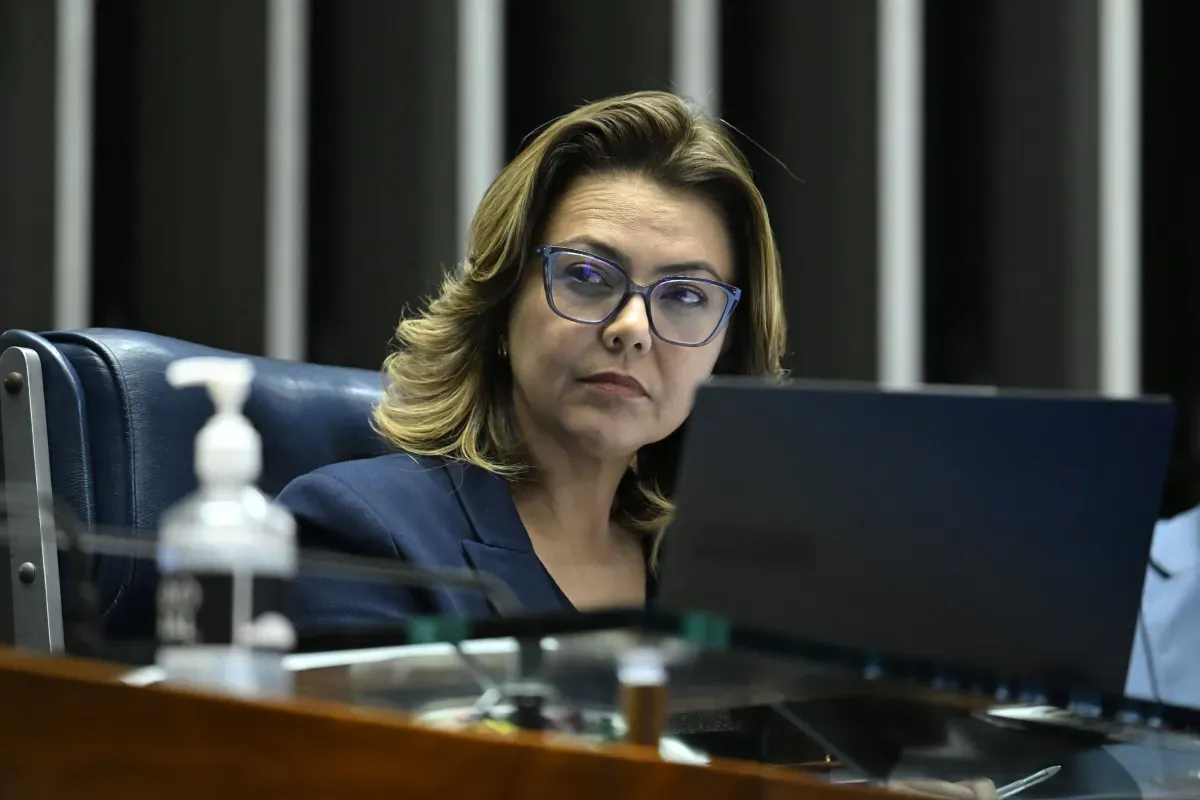 Leila do Vôlei pede licença médica do Senado e não retornará ao mandato