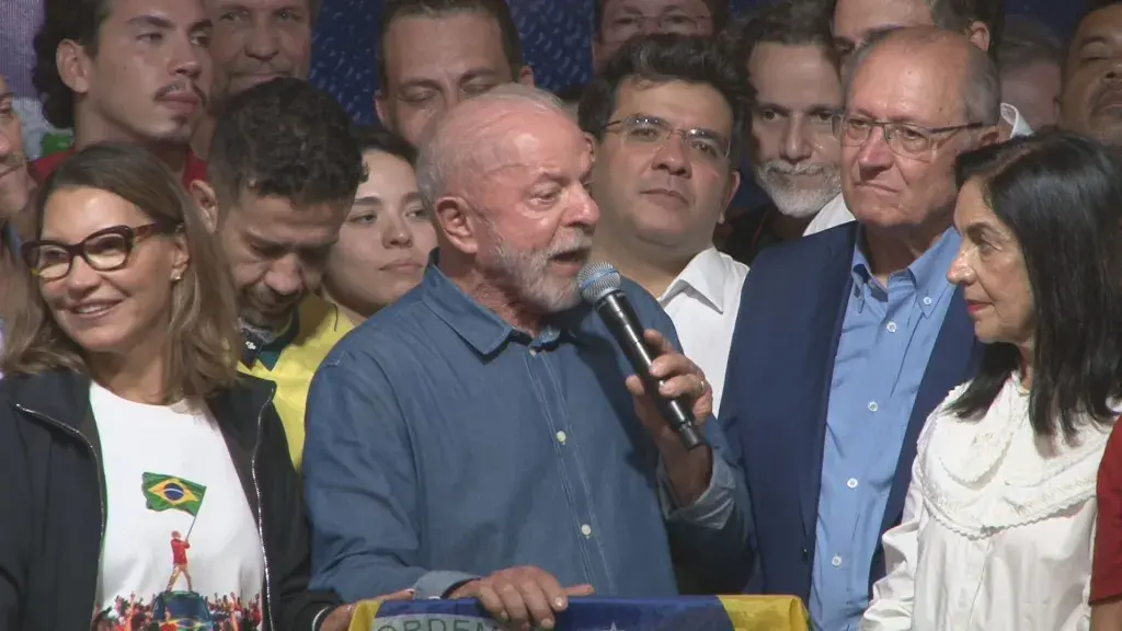 Lula 4 colocará reforma tributária em vigor; empresariado começa cobrança