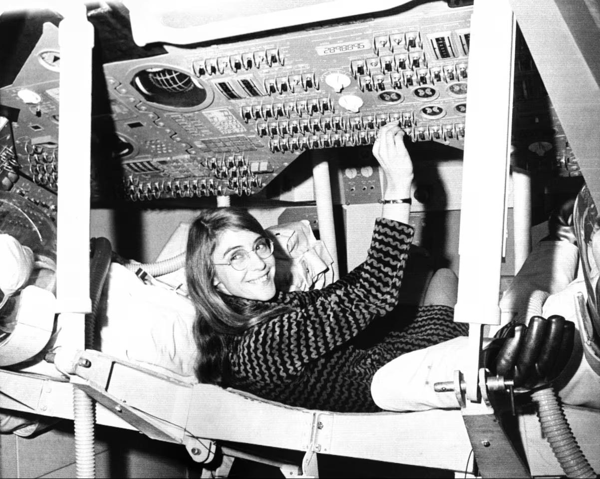 Morre aos 90 programadora que ajudou humanidade a pisar na Lua; Margaret Hamilton criou software antes mesmo da existência dos computadores