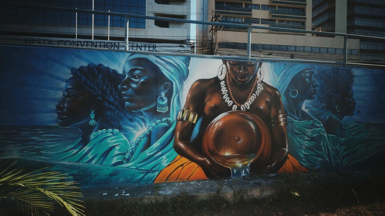 Murais transformam entorno do BRT do Itaigara em novo circuito de arte urbana em Salvador