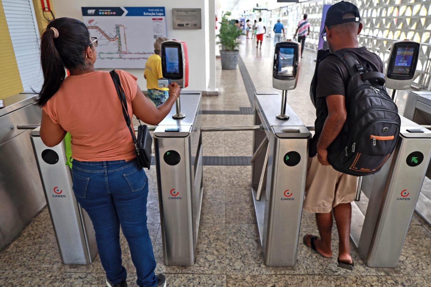 Ônibus em Salvador passarão a aceitar pagamento via QR Code