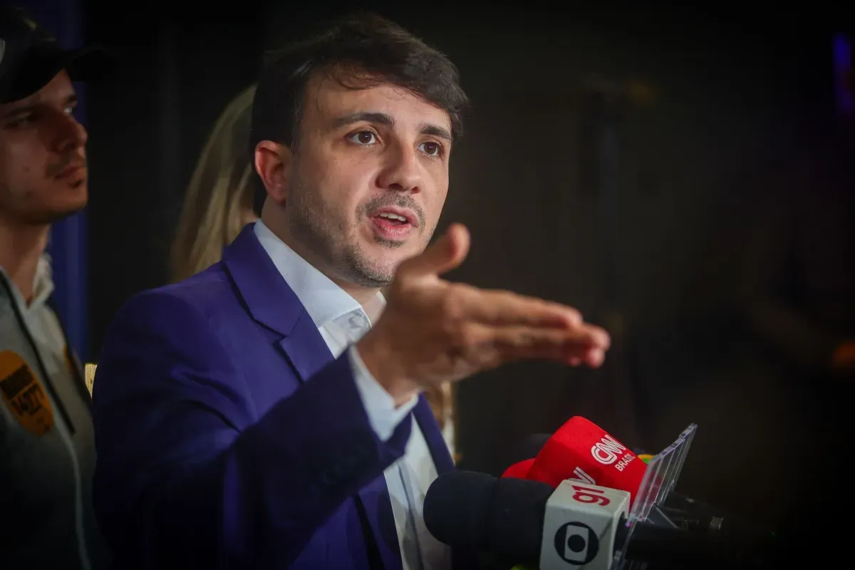 Real Time: 77% dos eleitores de Renan já definiram voto no 2° turno