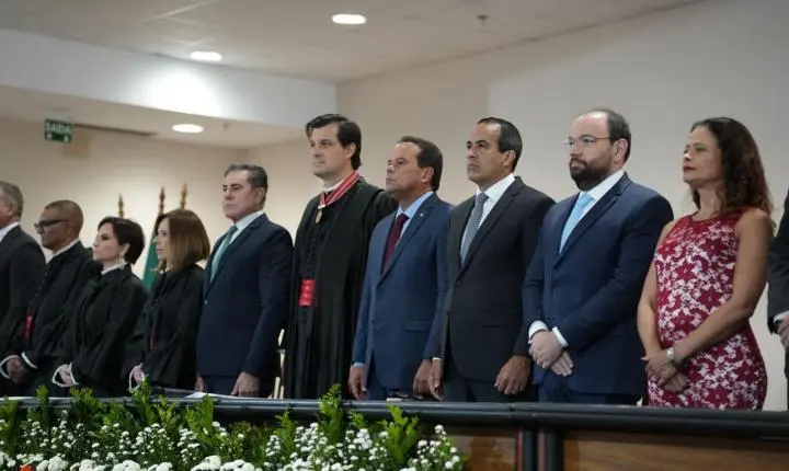 Bruno Reis prestigia posse de novos procuradores de Justiça do MP-BA