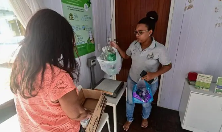 Recicla Capital amplia pontuação para quem entregar materiais recicláveis nos pontos de coleta