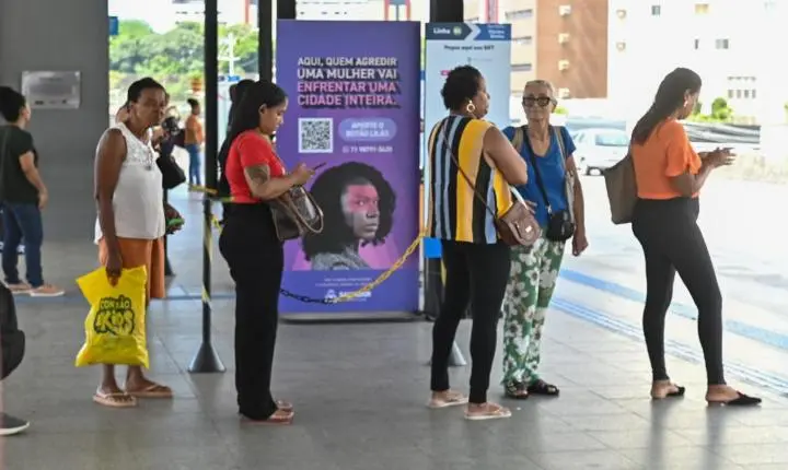 Salvador amplia acesso ao Botão Lilás em estações do BRT para atendimento a mulheres vítimas de violência