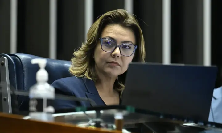 Leila do Vôlei pede licença médica do Senado e não retornará ao mandato